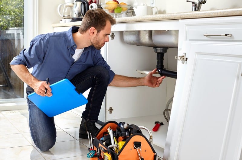5 Signs You Need a Professional Plumber Immediately